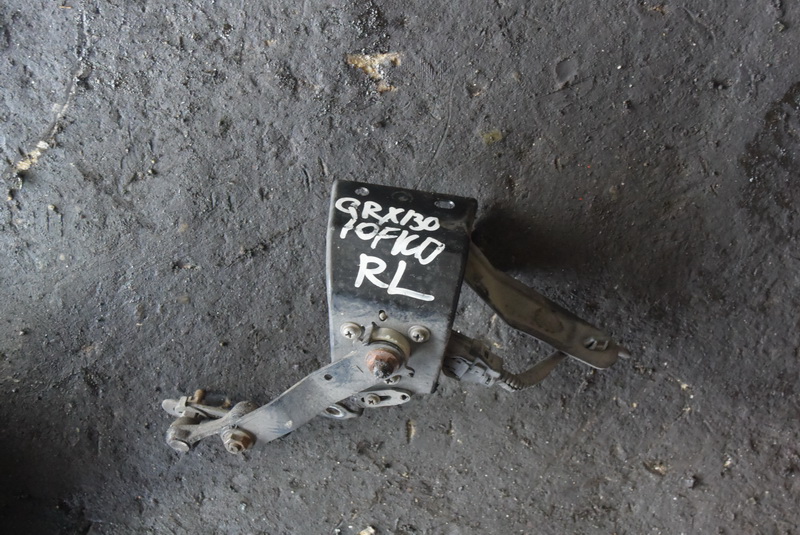 Датчик положения кузова Toyota Mark X GRX130