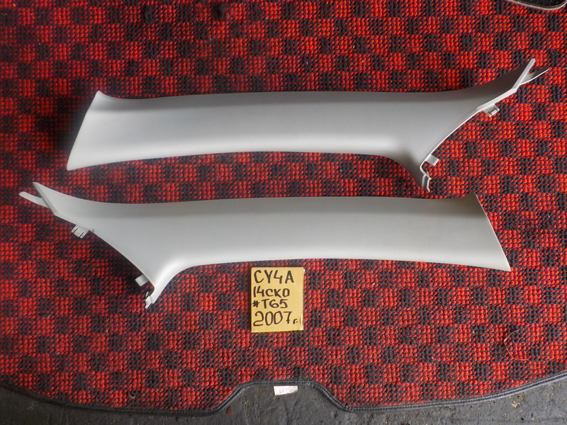 Накладка на стойку кузова Mitsubishi Lancer