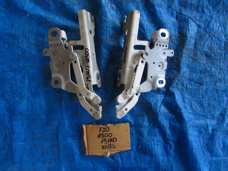 Петля капота BMW 1-series F20