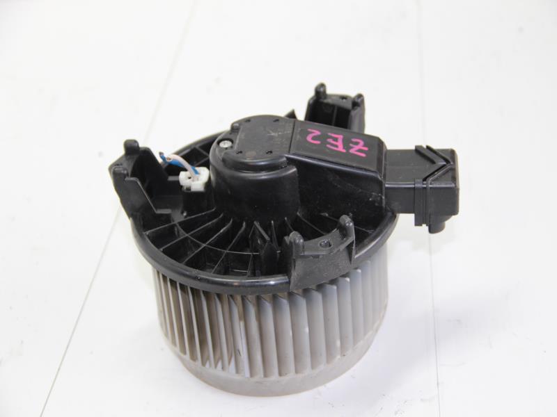Моторчик печки Honda Insight