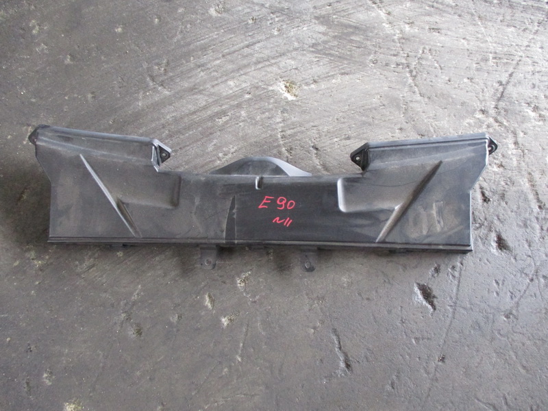 Воздухозаборник BMW 3-series