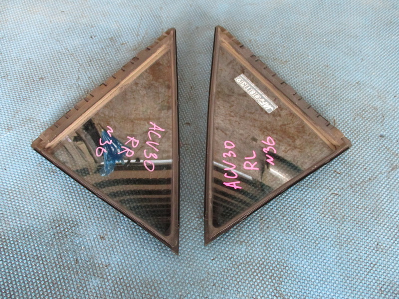 Форточка двери Toyota Camry ACV30