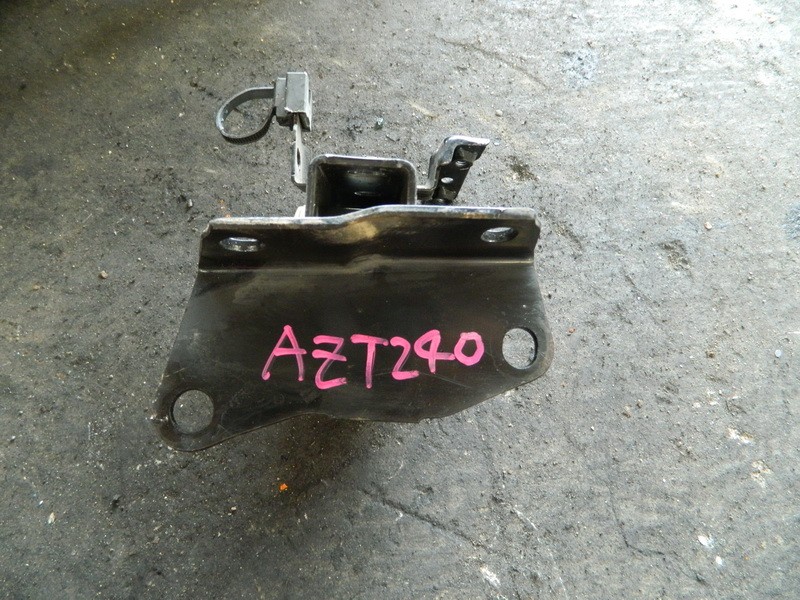 Подушка двигателя Toyota Premio