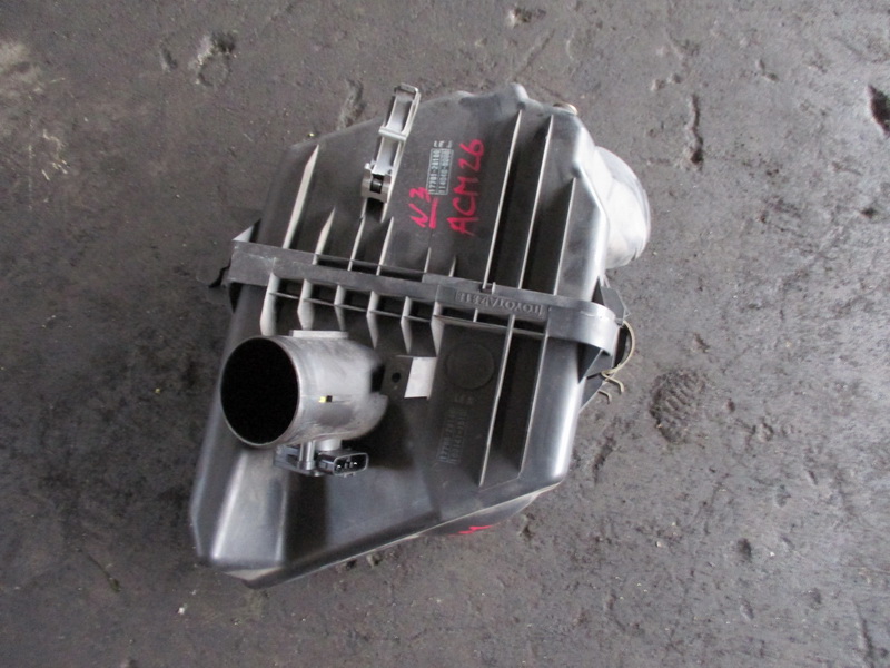 Корпус воздушного фильтра Toyota Ipsum