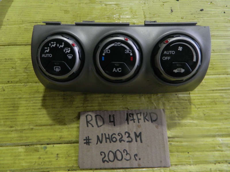 Блок управления климат-контролем Honda CR-V RD4