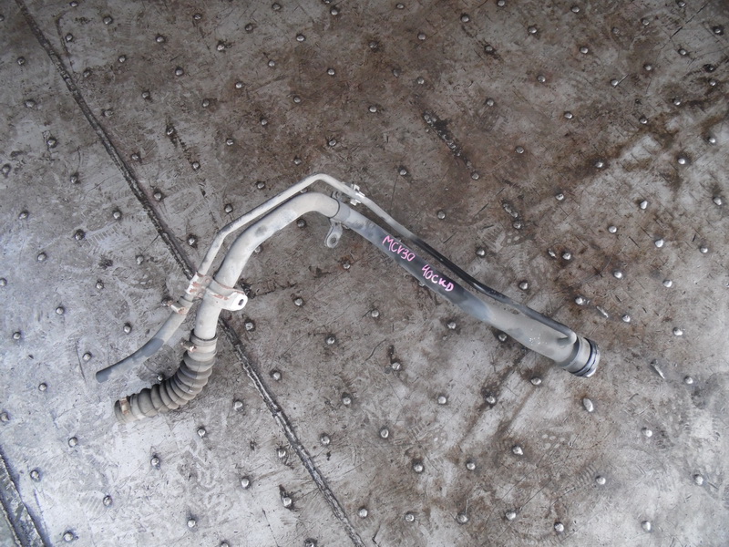 Горловина топливного бака Toyota Windom