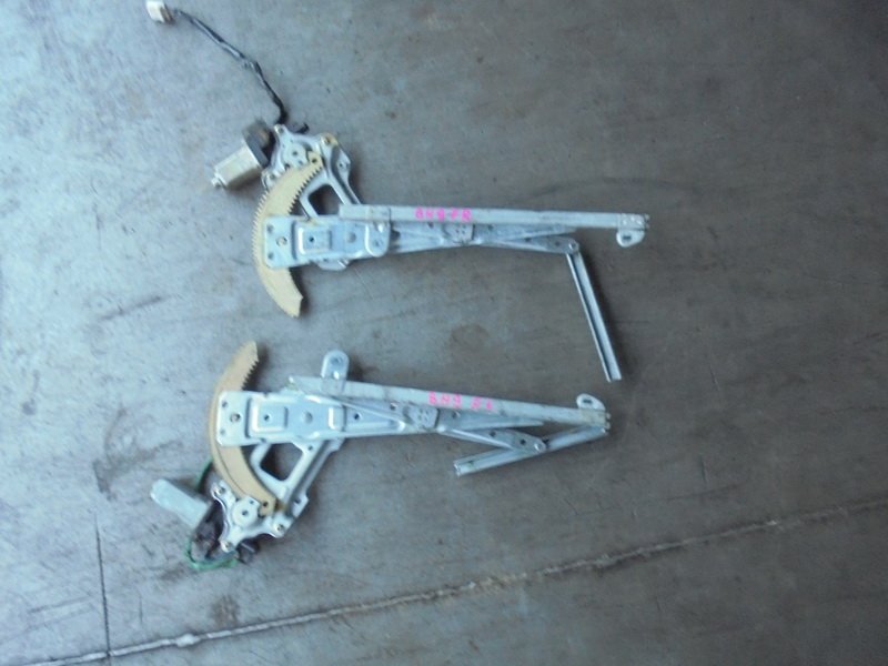 Стеклоподъемник Subaru Lancaster