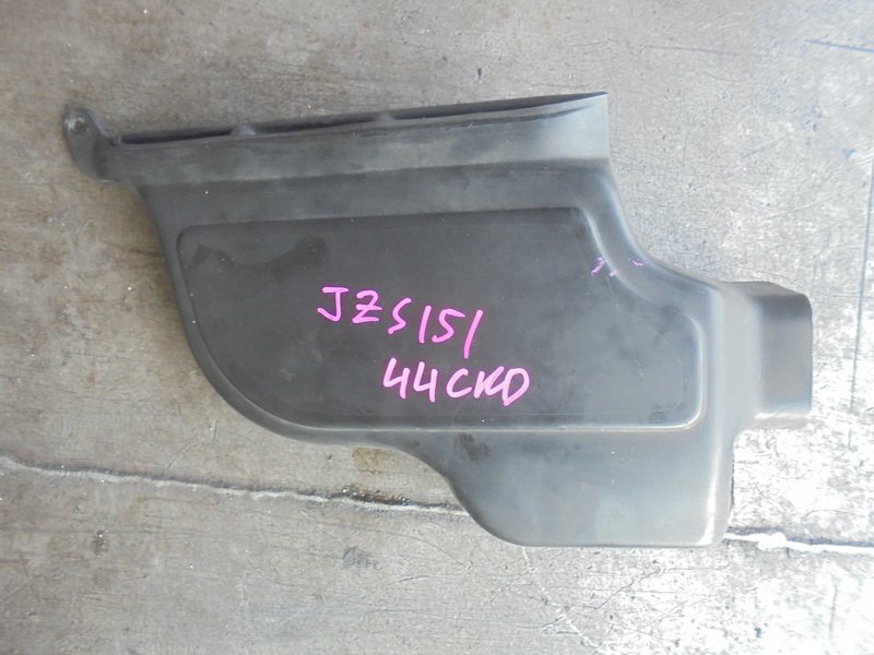 Воздухозаборник Toyota Crown