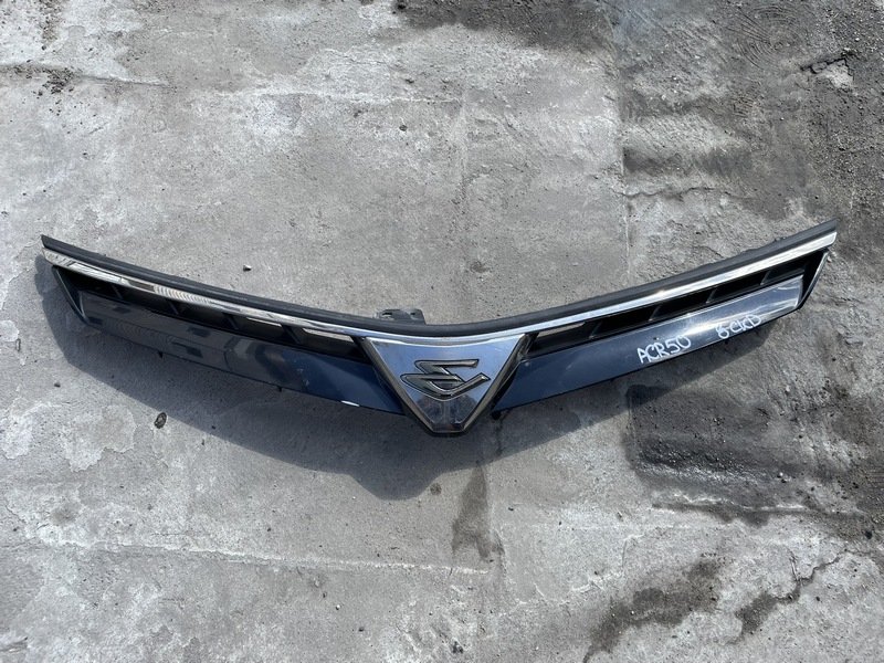 Решетка радиатора Toyota Estima ACR50