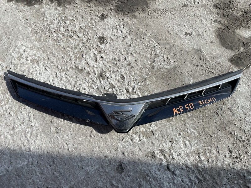 Решетка радиатора Toyota Estima ACR50