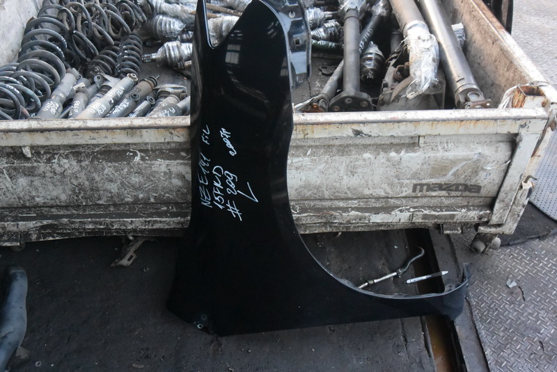 Крыло Toyota Corolla Fielder NZE141