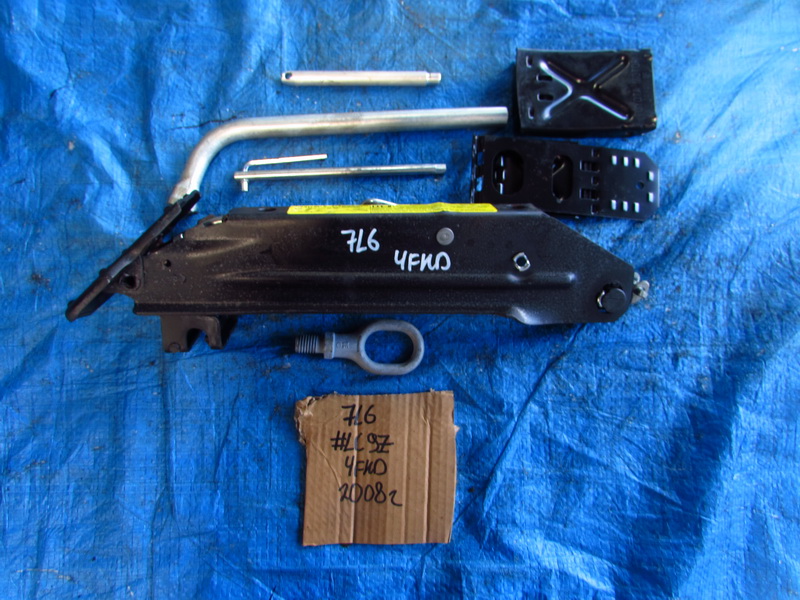 Домкрат Volkswagen Touareg 7L6