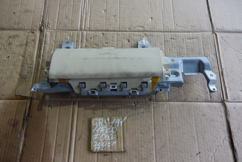 Airbag коленный Lexus Gs350