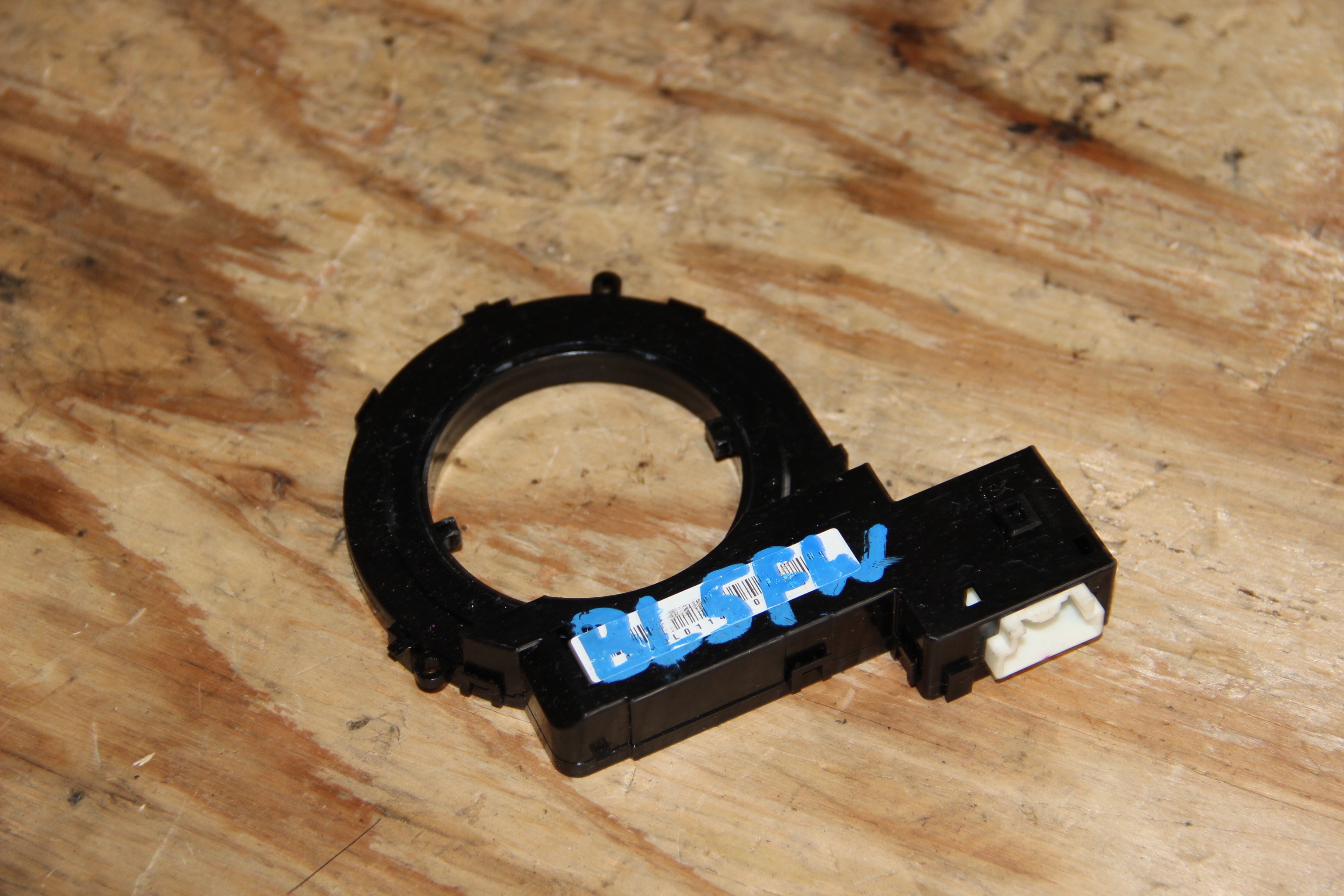 Датчик положения руля Mazda Axela