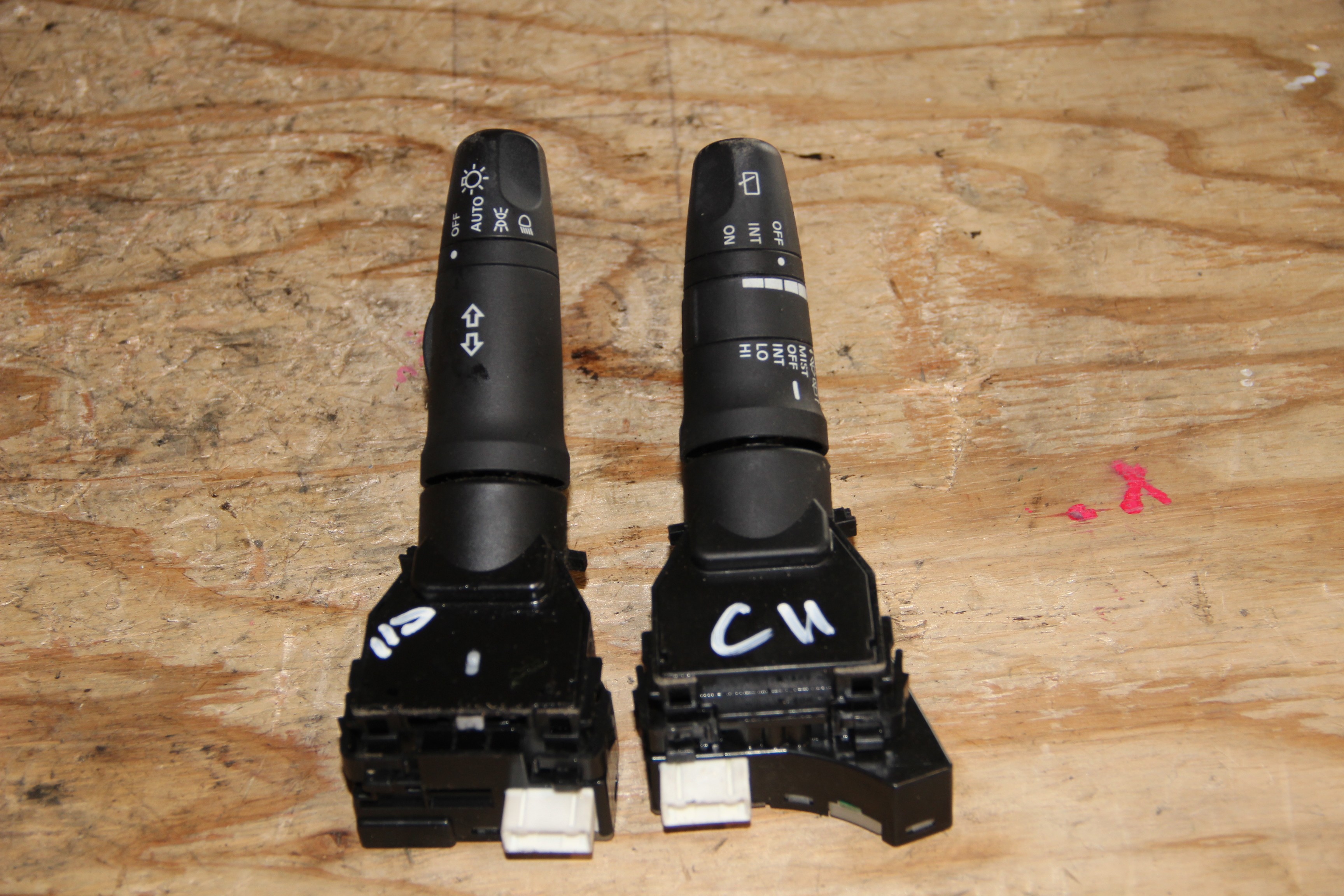 Подрулевой переключатель Nissan Tiida C11