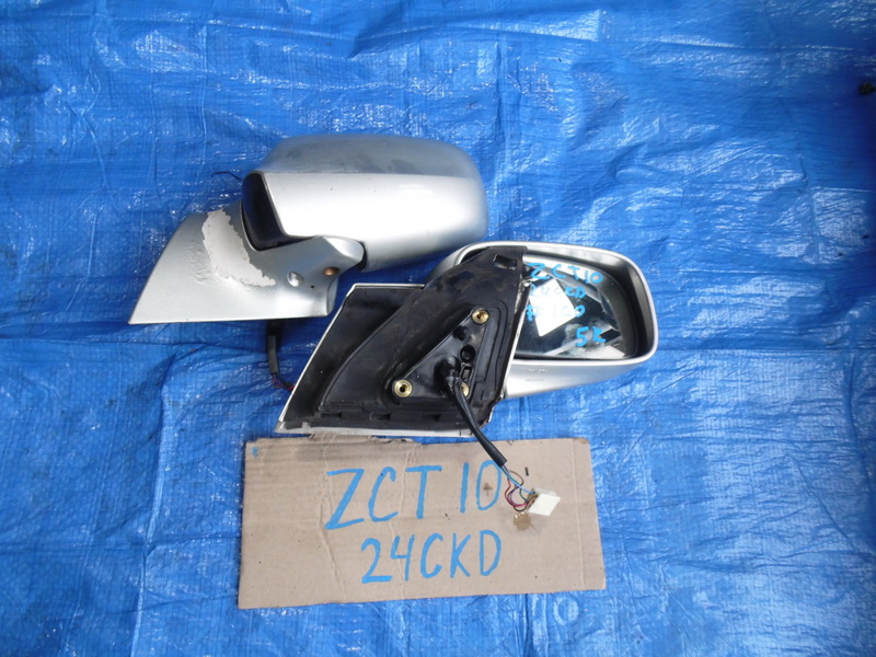 Зеркало Toyota Opa ZCT10