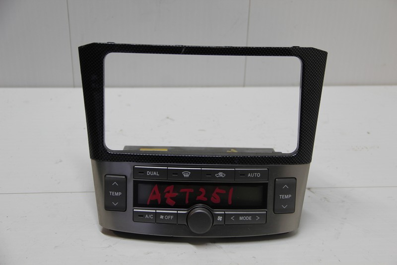 Блок управления климат-контролем Toyota Avensis AZT251