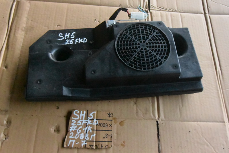 Сабвуфер Subaru Forester SH5