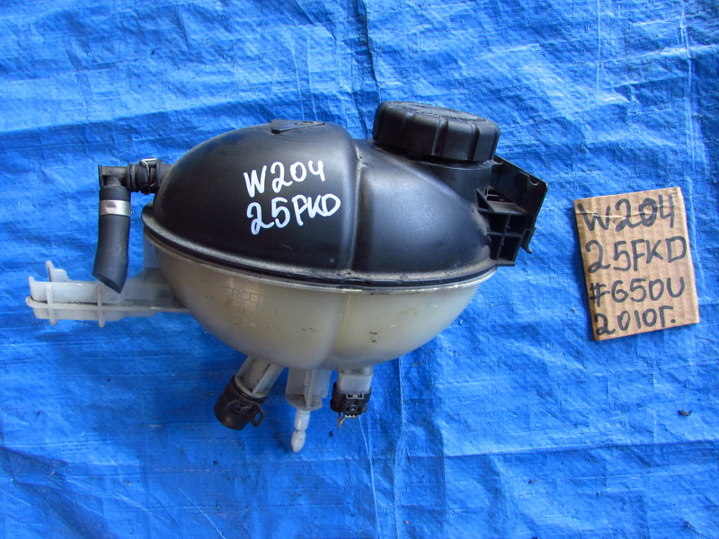 Бачок расширительный Mercedes-benz C-class W204