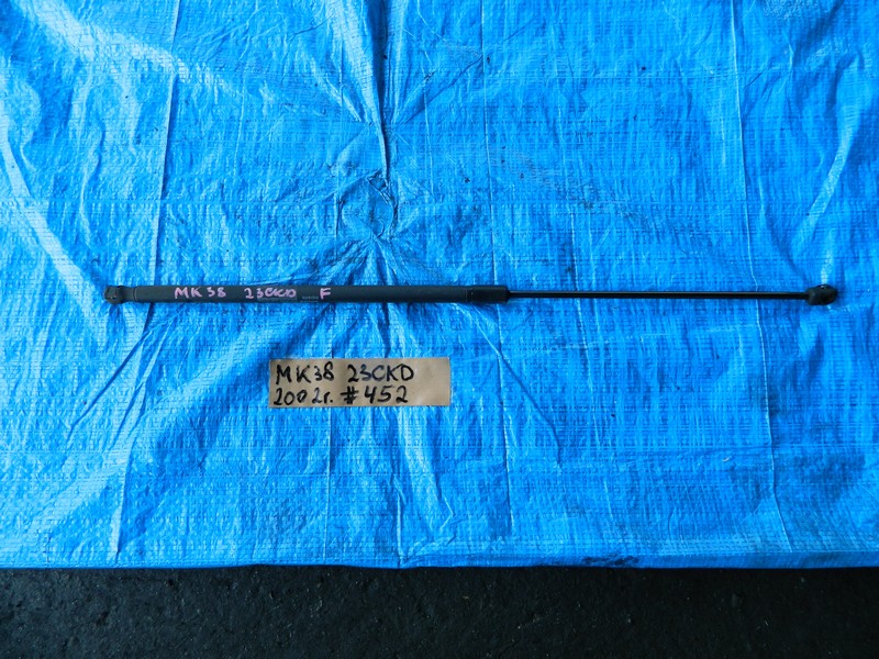 Амортизатор капота Volvo C30