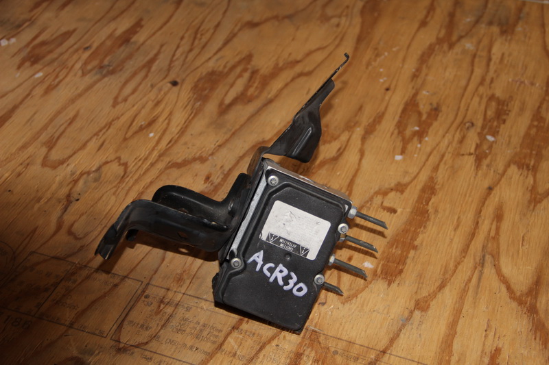 Блок АБС Toyota Estima