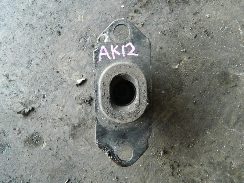 Подушка двигателя Nissan March