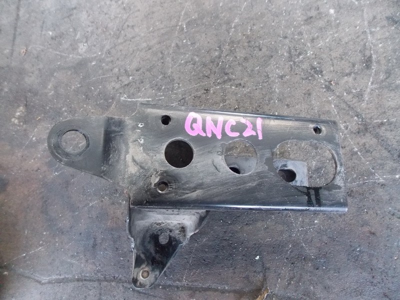 Подушка двигателя Toyota Bb QNC21