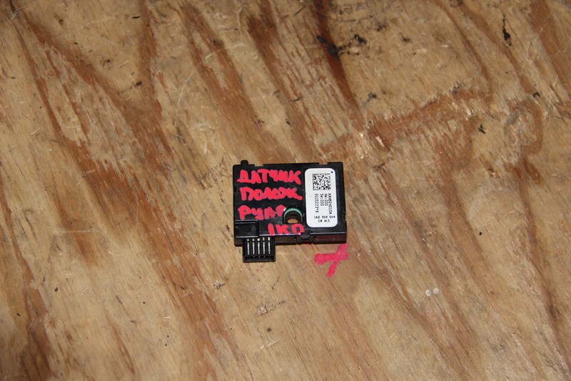 Датчик положения руля Volkswagen Jetta