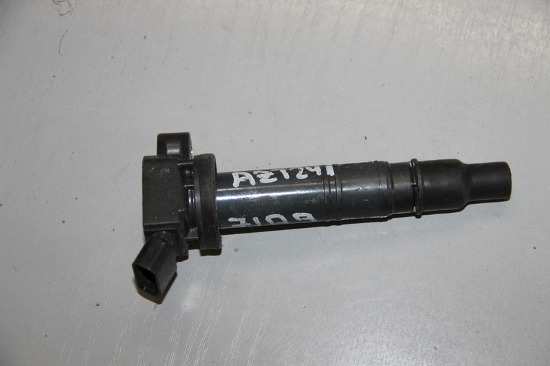 Катушка зажигания Toyota Caldina AZT241