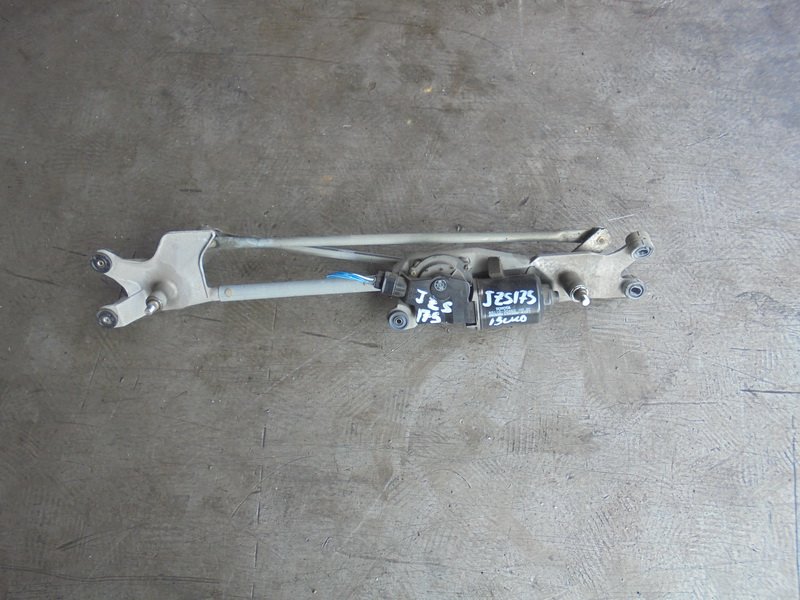 Трапеция дворников Toyota Crown