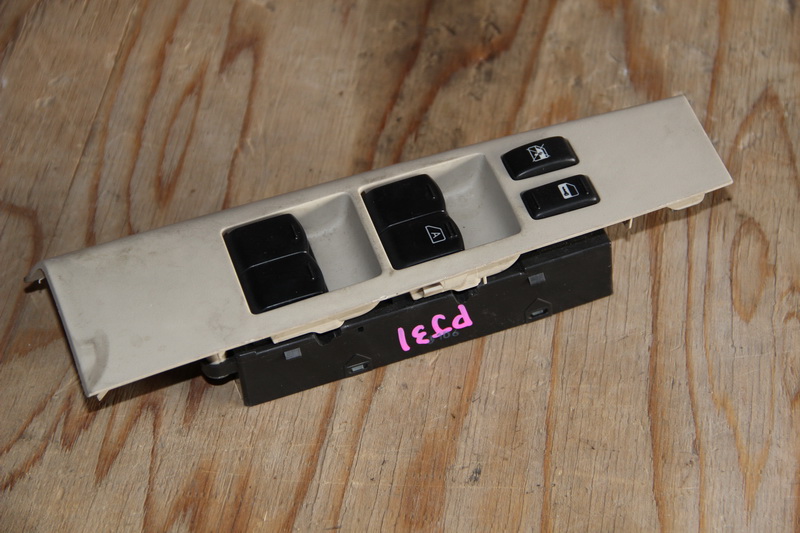 Блок управления стеклоподьемниками Nissan Teana