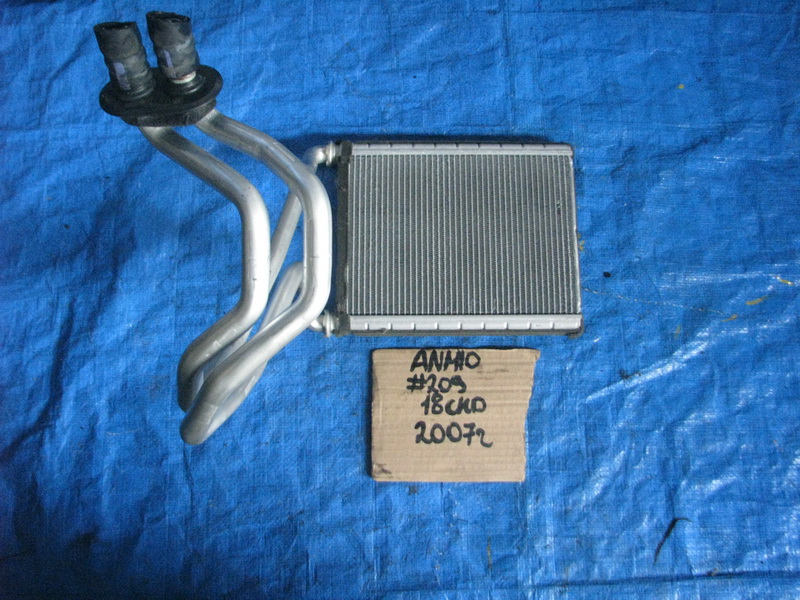 Радиатор печки Toyota Isis ANM10