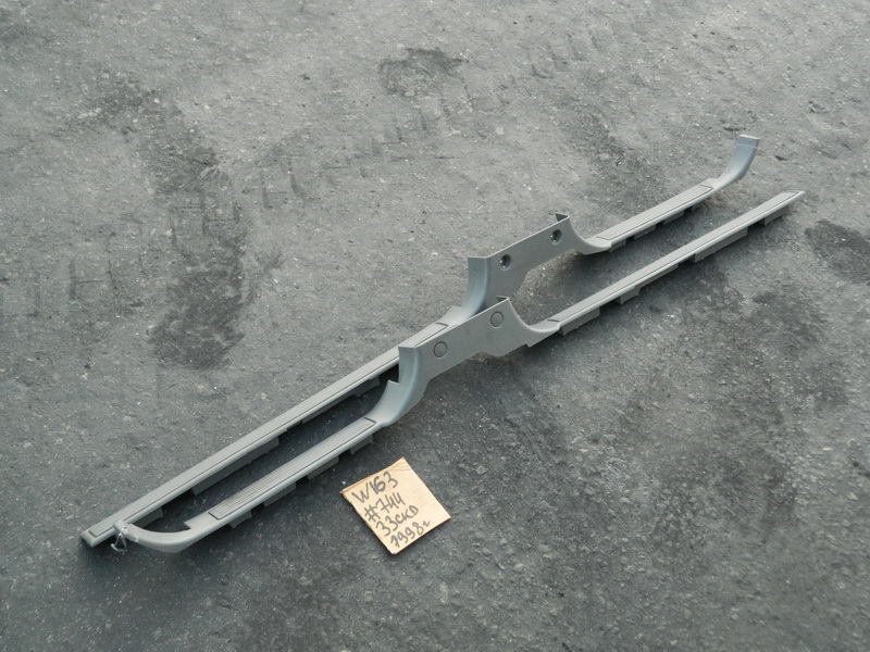 Порожек пластиковый Mercedes-benz M-class W163