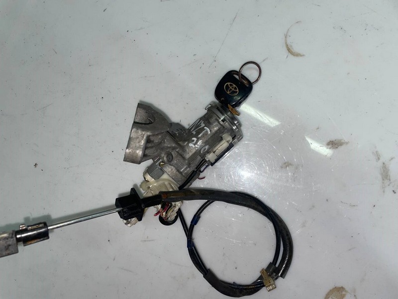 Замок зажигания Toyota Allion