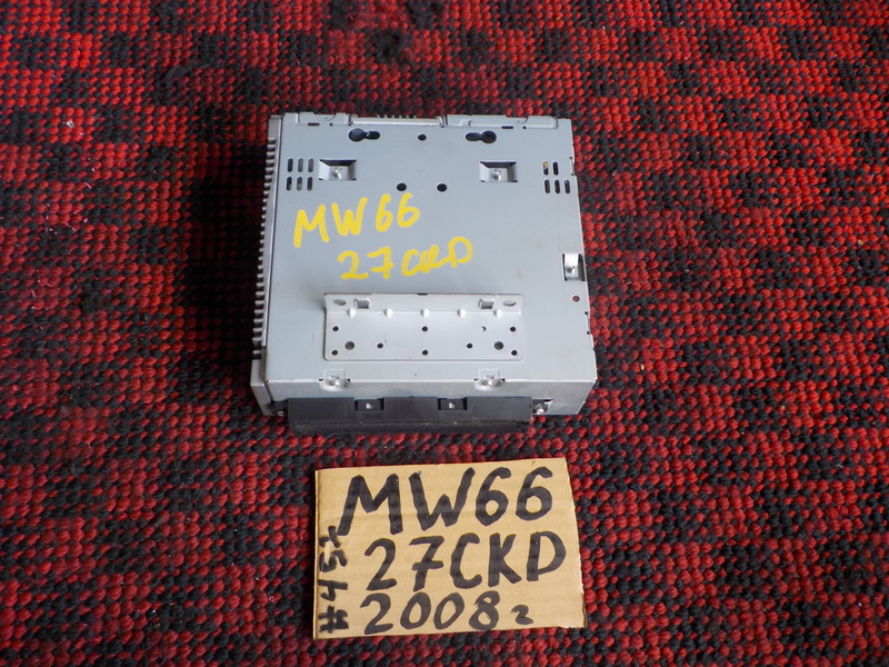 Магнитофон Volvo V50 MW66