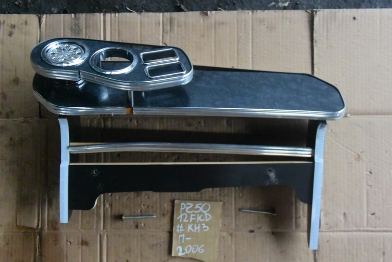 Столик Nissan Murano PZ50