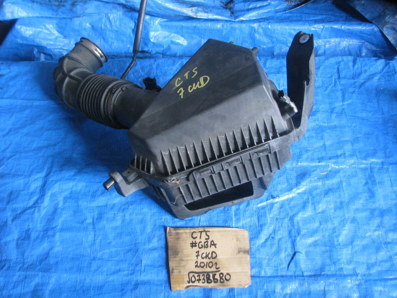 Корпус воздушного фильтра Cadillac Cts <>