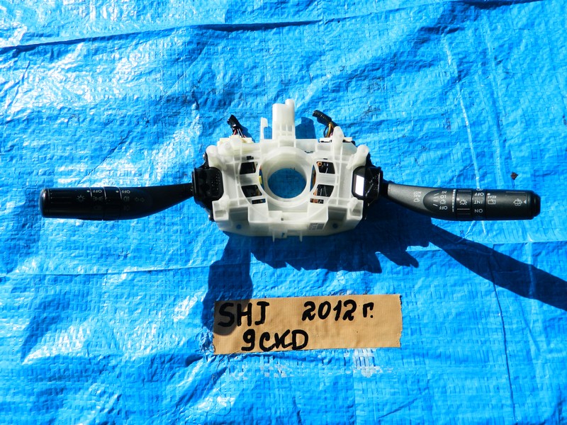 Подрулевой переключатель Subaru Forester
