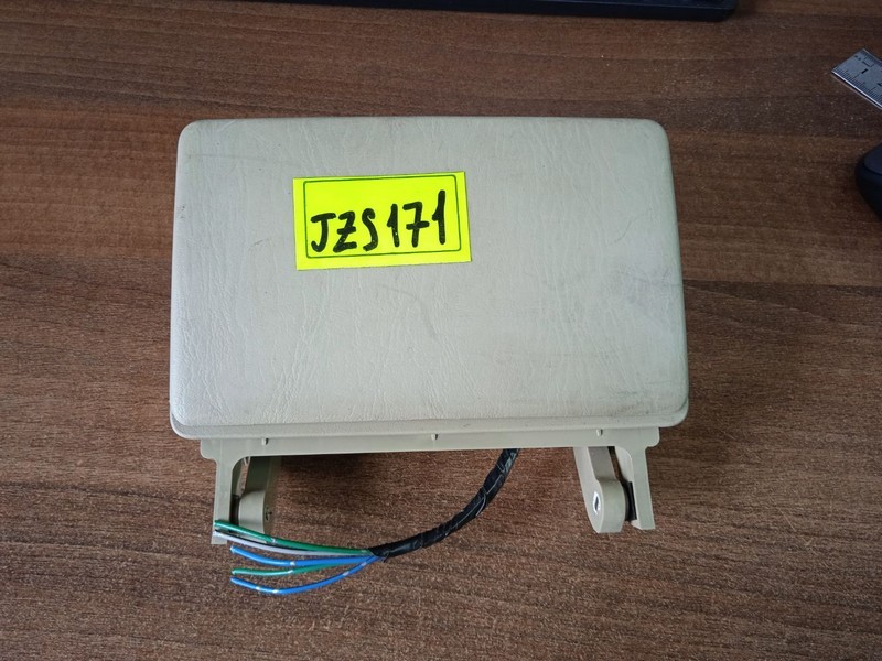 Кнопка Toyota Crown JZS171