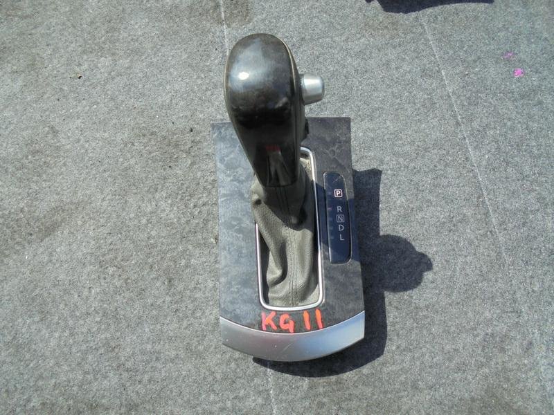 Селектор АКПП Nissan Bluebird Sylphy