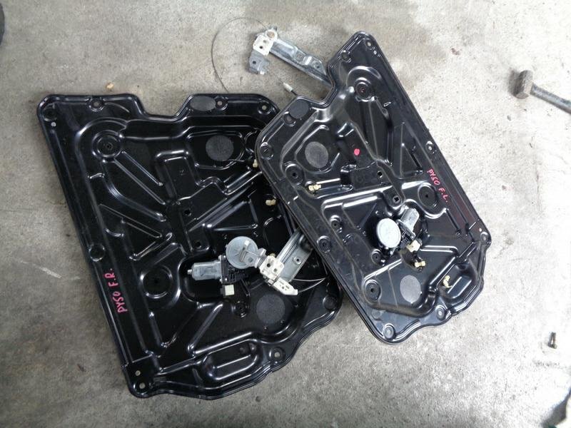 Стеклоподъемник Nissan Fuga