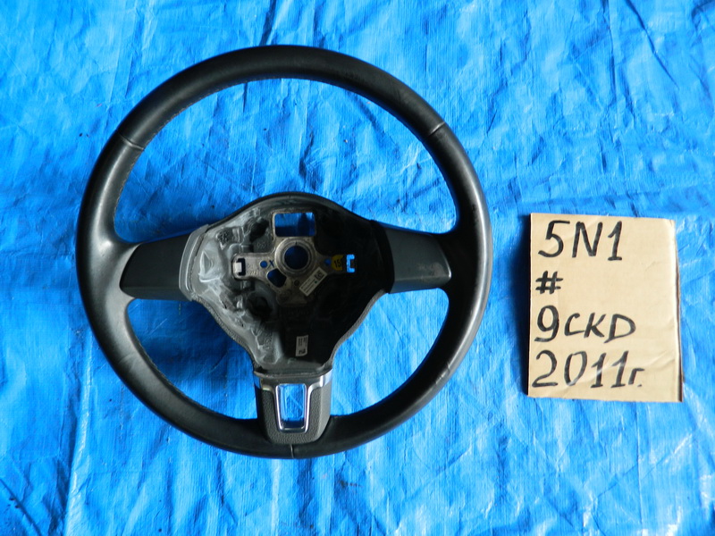 Руль Volkswagen Tiguan 5N1