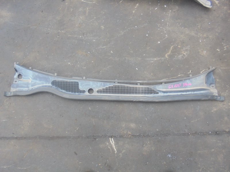 Решетка под лобовое стекло Toyota Chaser