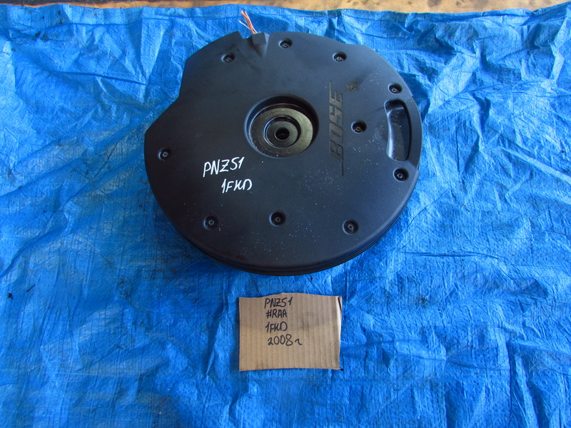 Сабвуфер Nissan Murano PNZ51