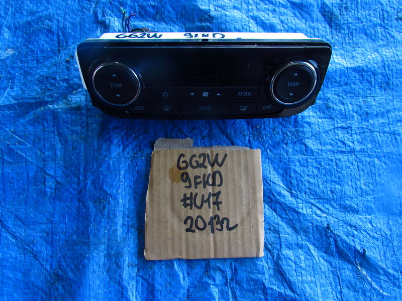 Блок управления климат-контролем Mitsubishi Outlander GG2W