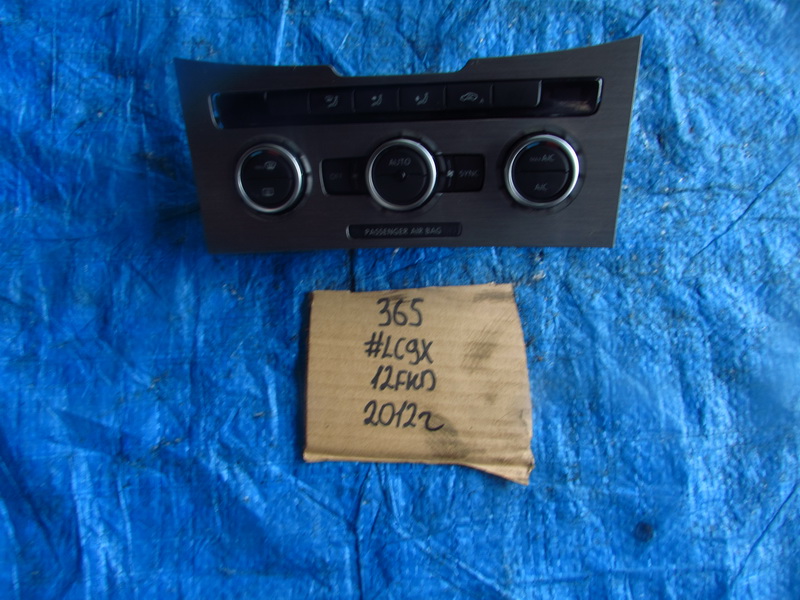 Блок управления климат-контролем Volkswagen Passat 365