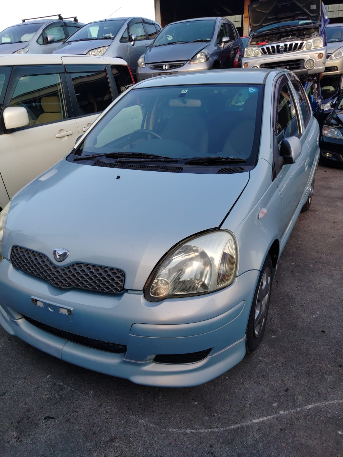 Toyota Vitz SCP10