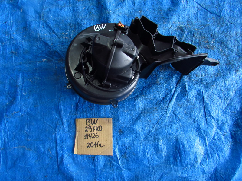 Моторчик печки Volvo V70