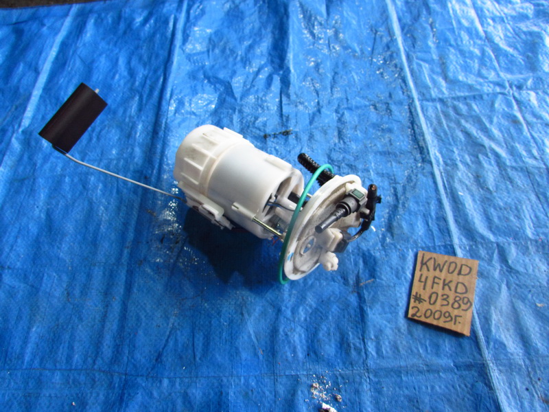 Топливный насос Renaut Kangoo KW0D