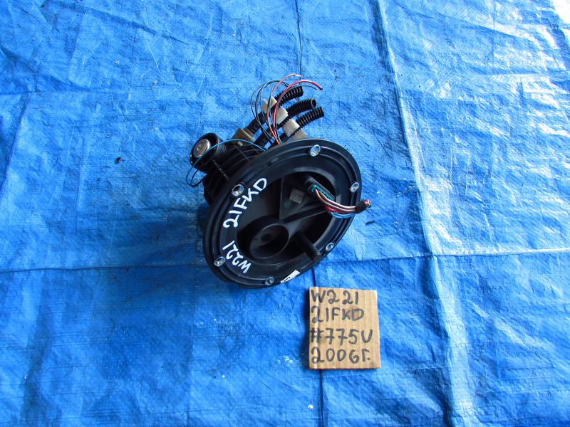 Топливный насос Mercedes-benz S-class W221